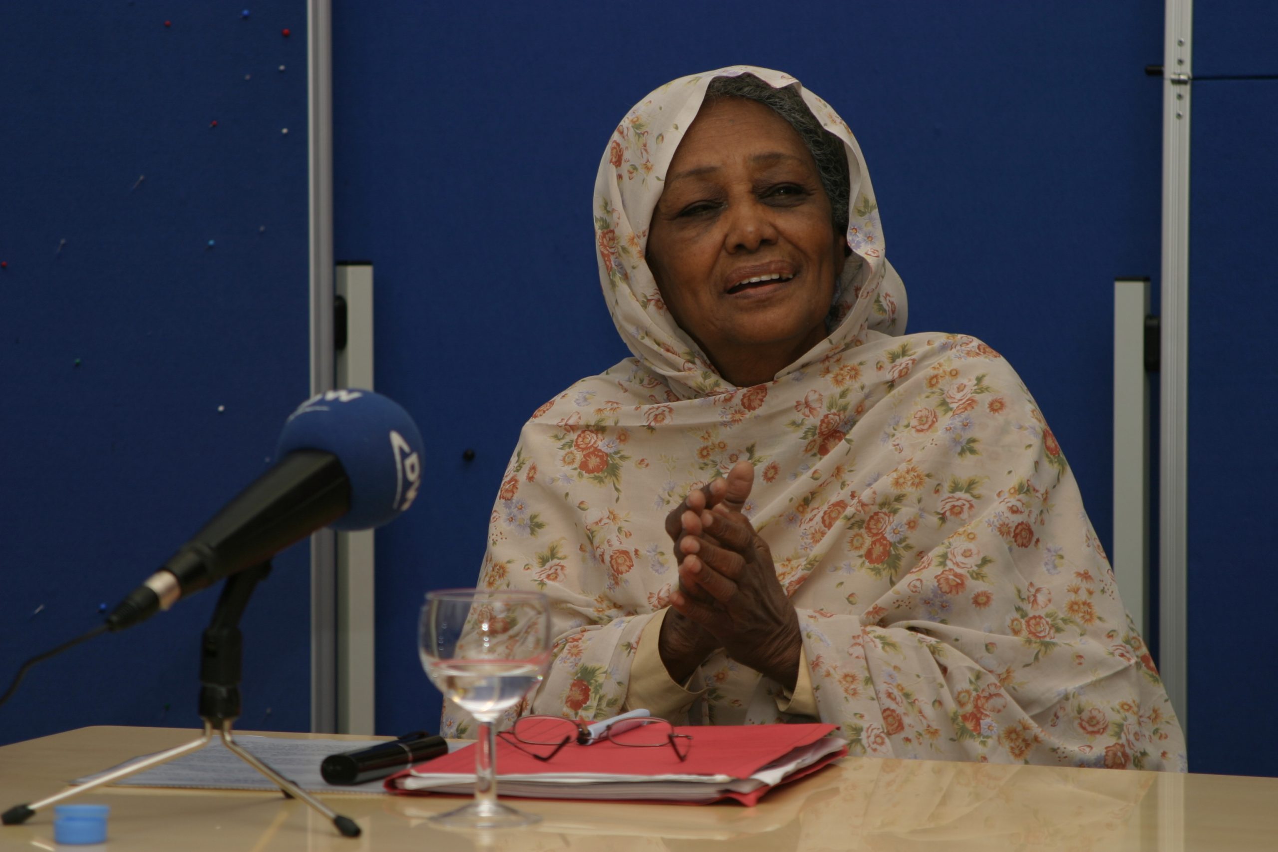Der Ibn Rushd Fund trauert um der sudanesischen Frauenrechtlerin Fatima Ahmed Ibrahim